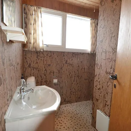Дом отдыха Three-bedroom Holiday In Roslev